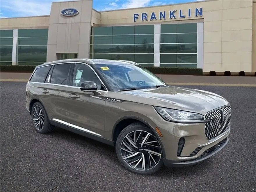 2025 Lincoln Aviator Reserve photo 1