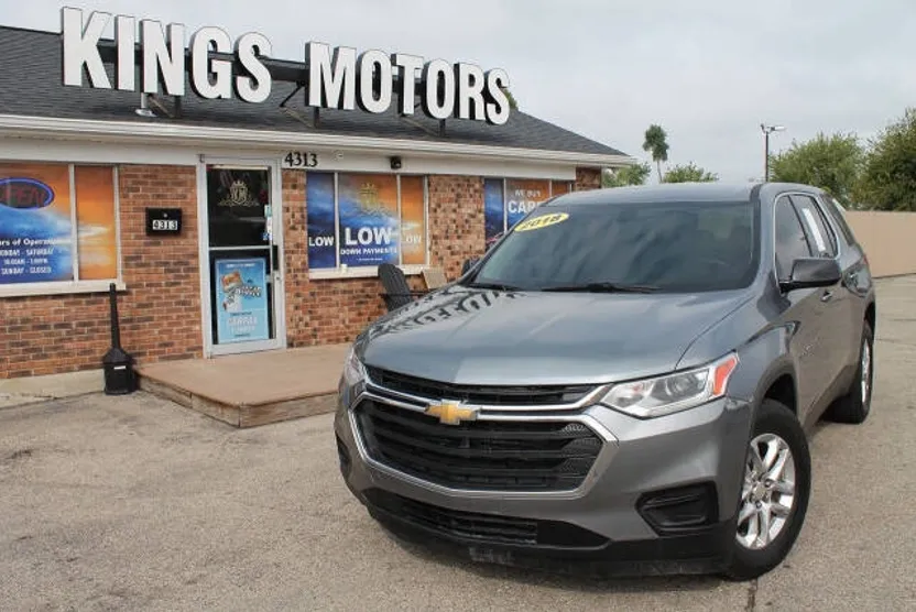 2018 Chevrolet Traverse LS photo 1