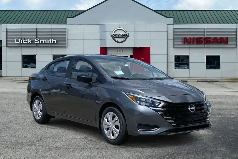 2025 Nissan Versa S photo 1