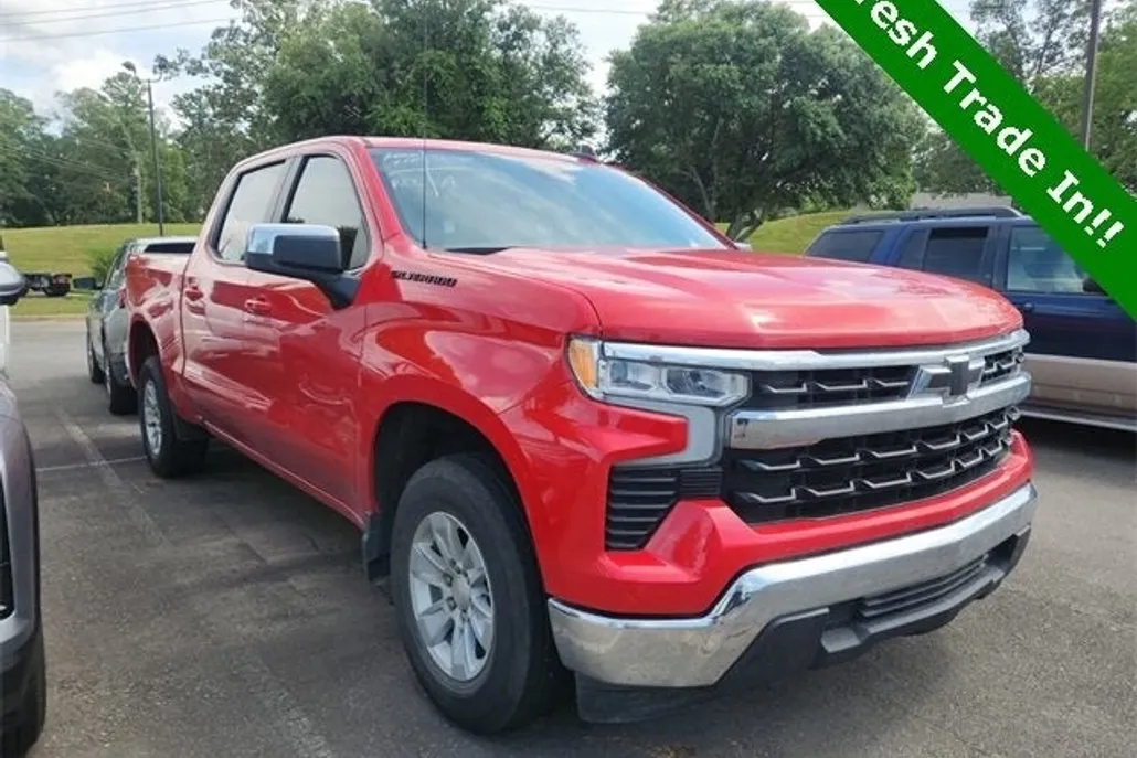 2023 Chevrolet Silverado 1500 LT photo 1
