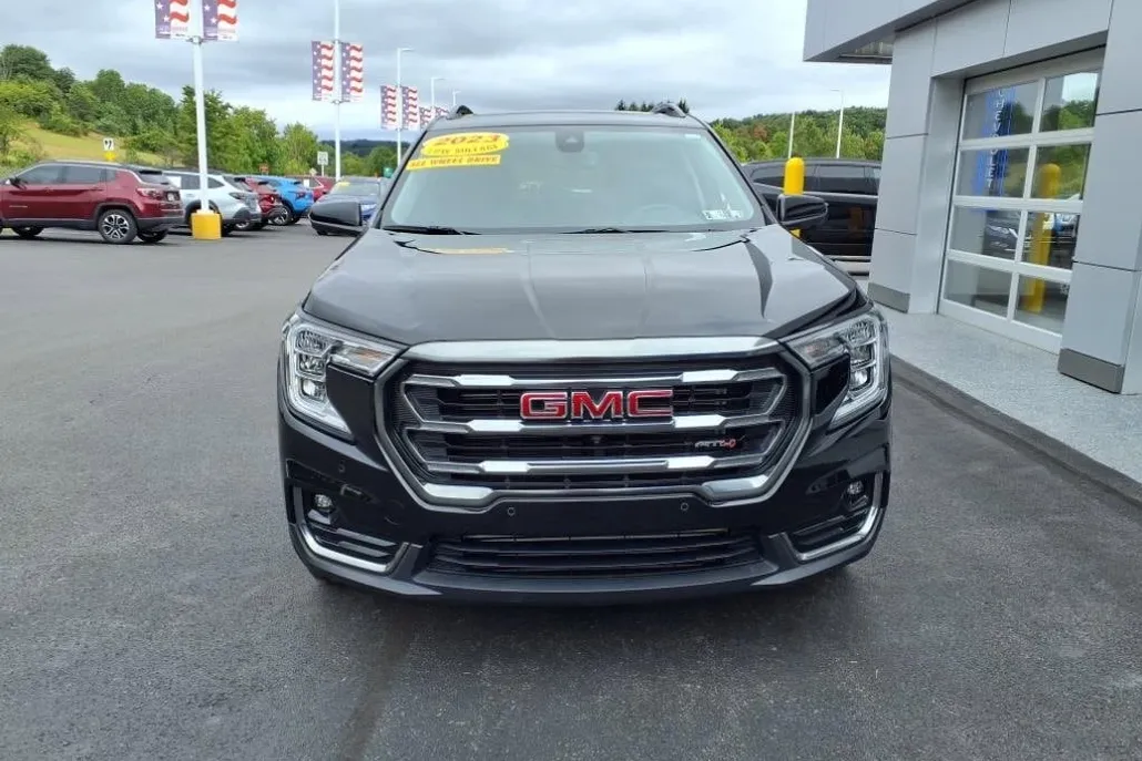 2023 Gmc Terrain AT4 photo 1