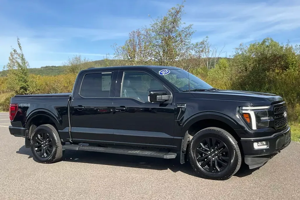 2024 Ford F-150 Lariat photo 1