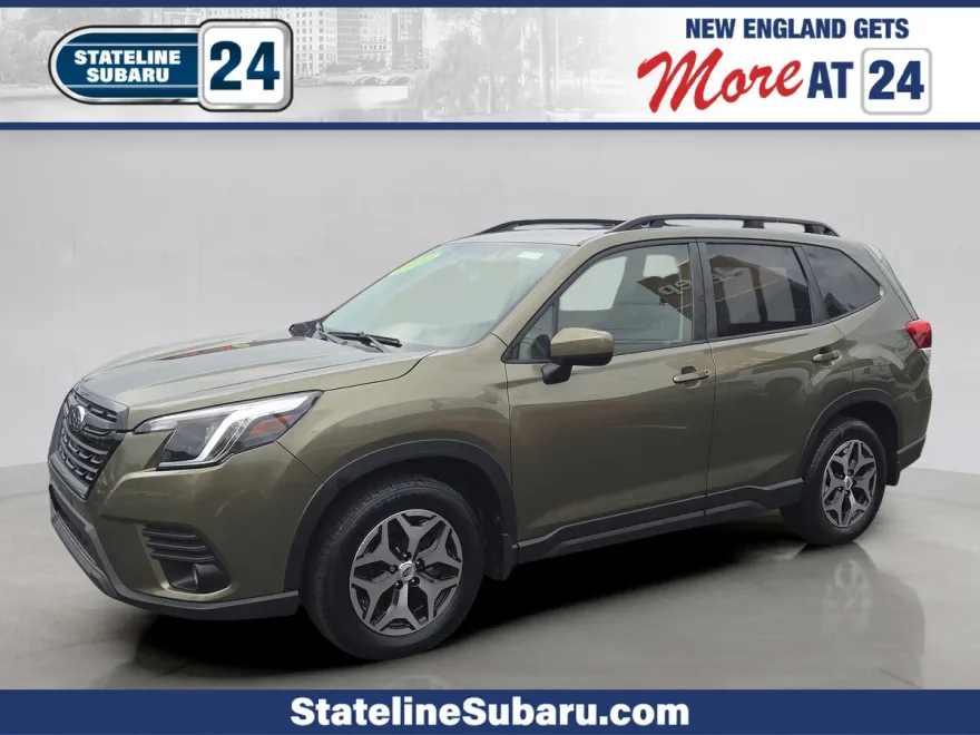 2022 Subaru Forester Premium photo 1