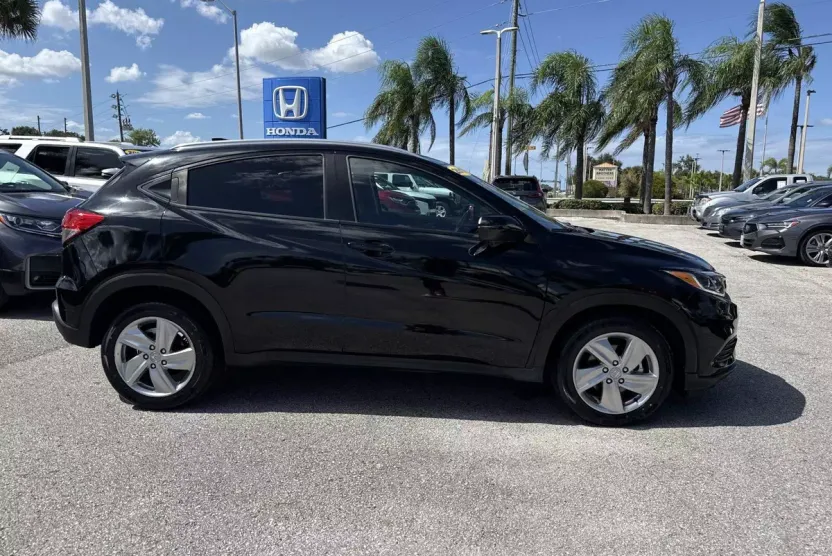 2019 Honda HR-V EX-L photo 1