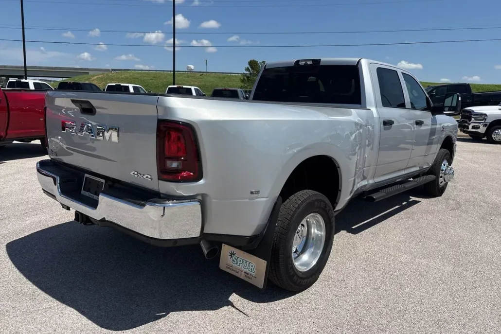 2026 Ram 3500 Tradesman photo 1