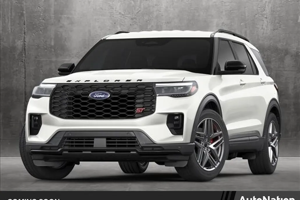 2025 Ford Explorer ST photo 1