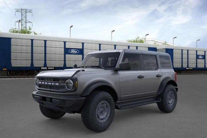 2025 Ford Bronco Base photo 1