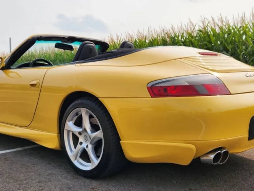2001 Porsche 911 Cabriolet photo 1