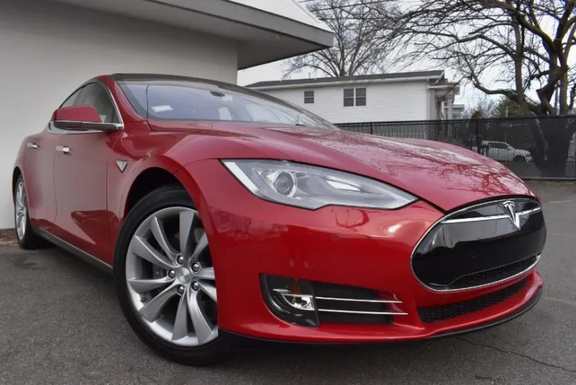 2014 Tesla Model S 85 photo 1