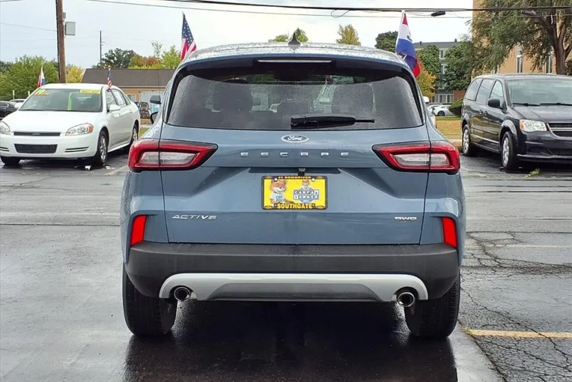 2024 Ford Escape Active photo 1