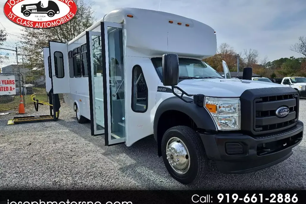 2016 Ford F-450 photo 1