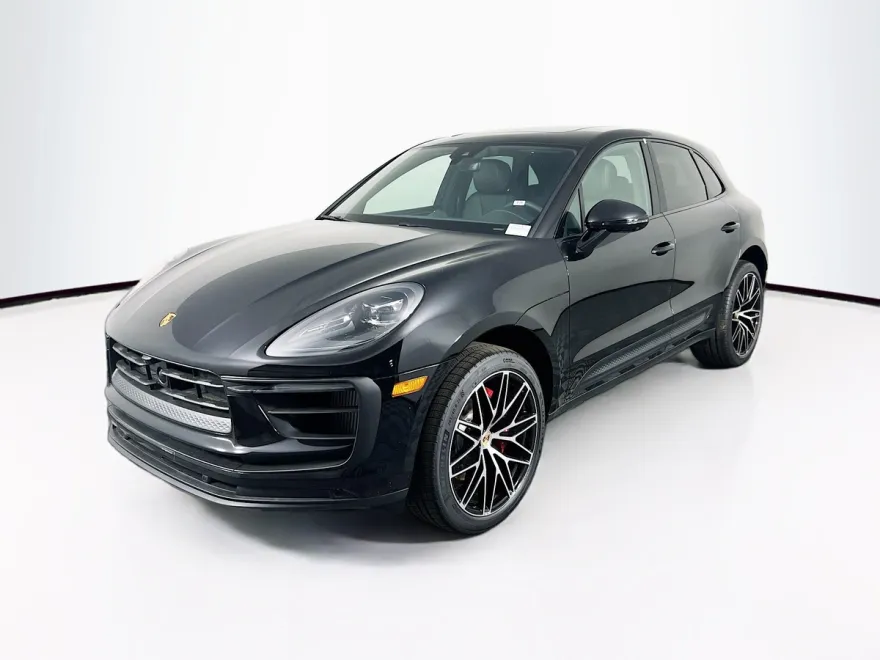 2025 Porsche Macan S photo 1