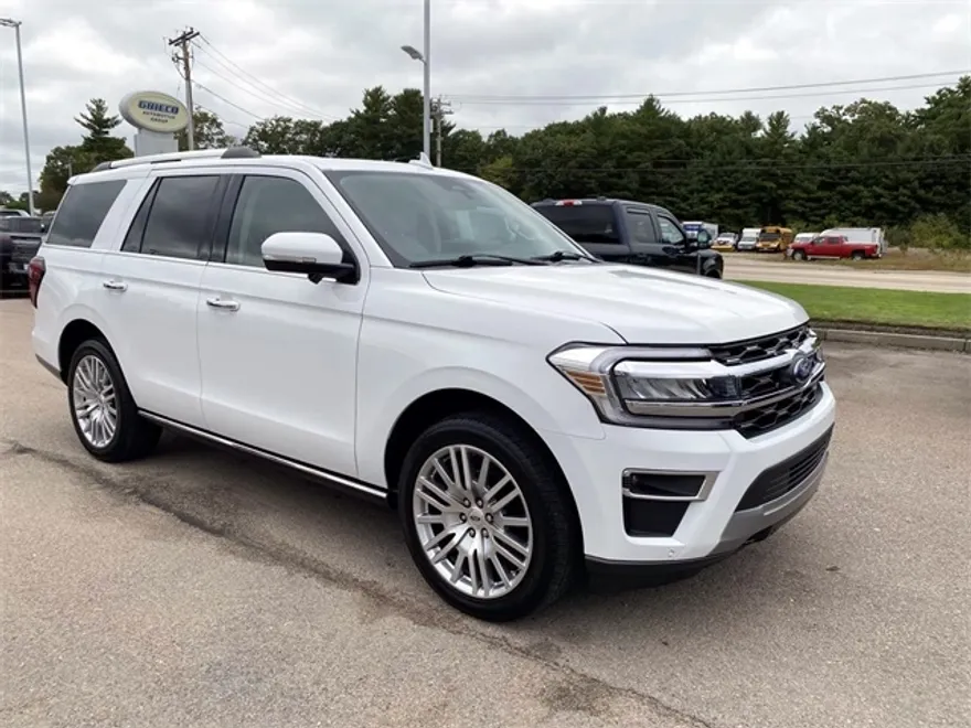 2024 Ford Expedition Limited photo 1
