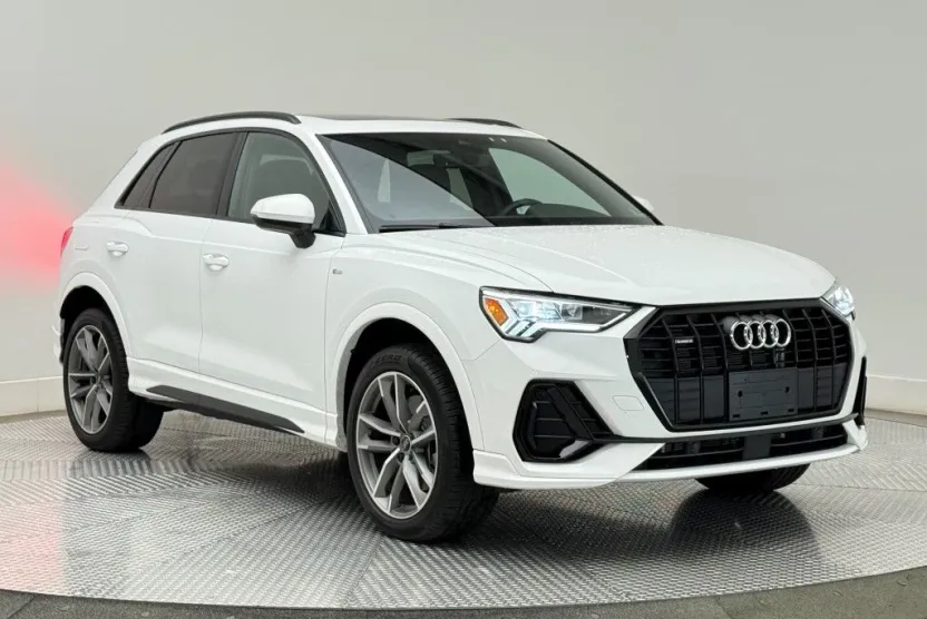 2025 Audi Q3 Premium S line photo 1