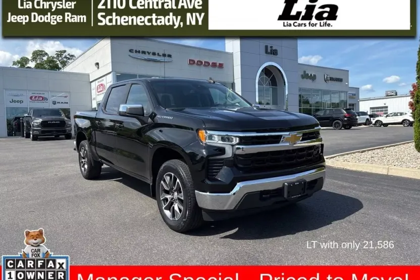 2022 Chevrolet Silverado 1500 LT photo 1