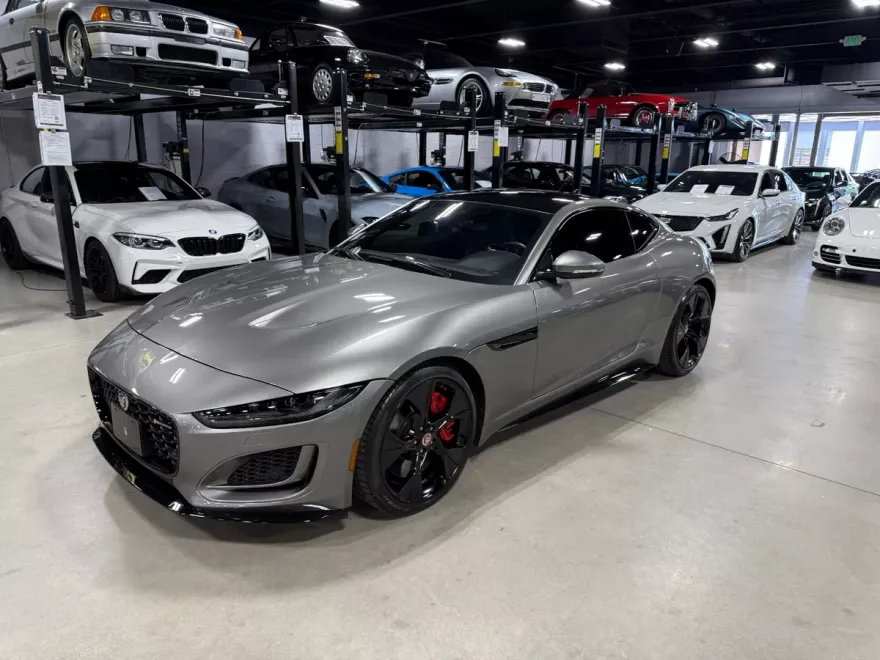 2021 Jaguar F-TYPE P380 R-Dynamic photo 1