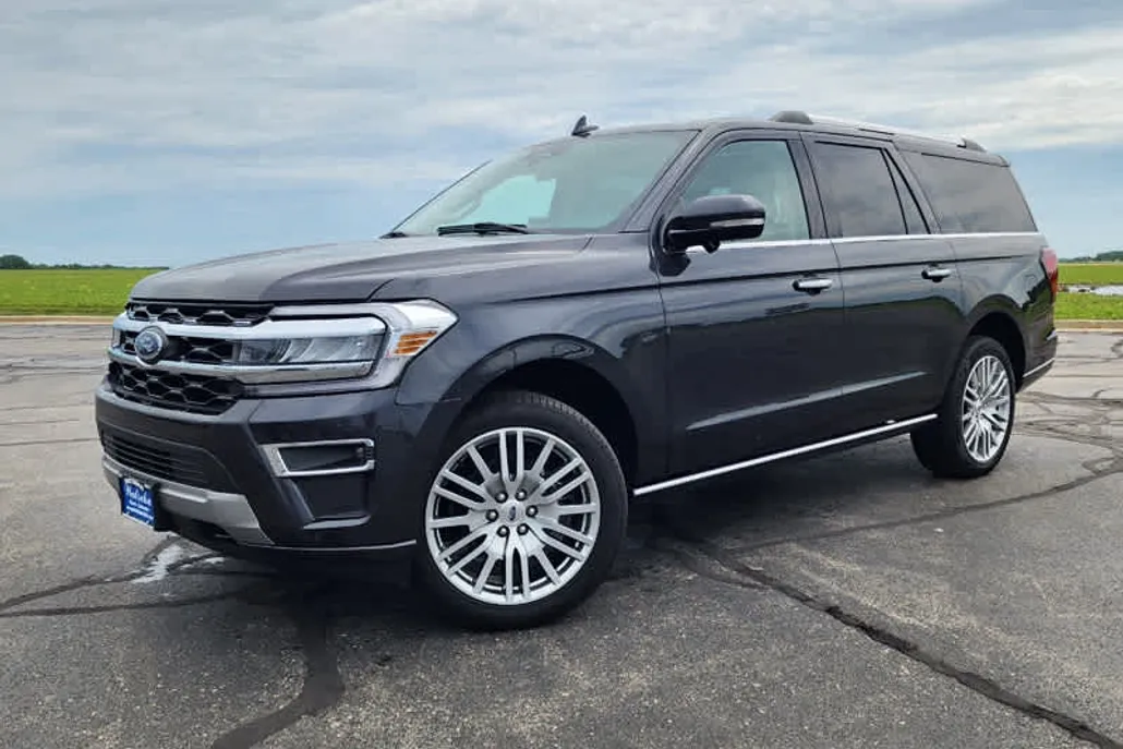 2024 Ford Expedition MAX Limited photo 1