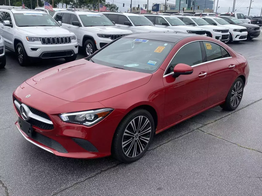 2022 Mercedes Benz CLA 250 4MATIC photo 1