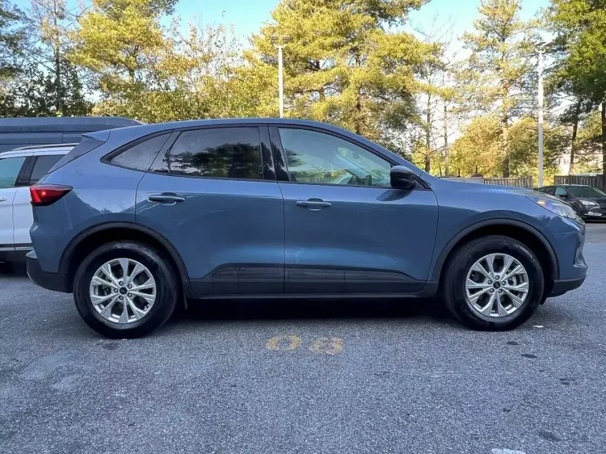 2025 Ford Escape Active photo 1