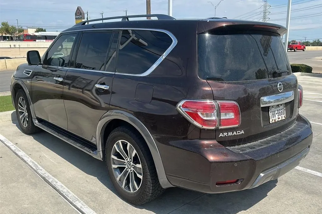 2019 Nissan Armada SL photo 1