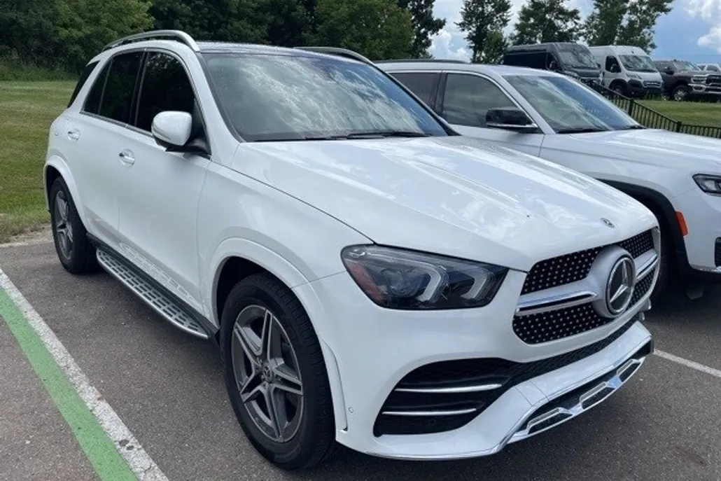 2023 Mercedes Benz GLE 450 4MATIC photo 1