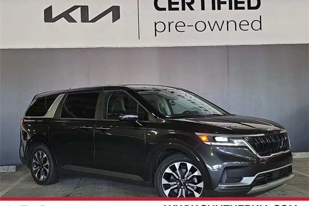 2024 Kia Carnival EX photo 1