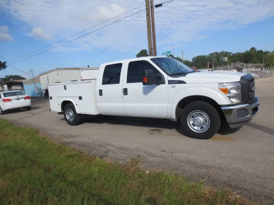 2015 Ford F-250 XL photo 1