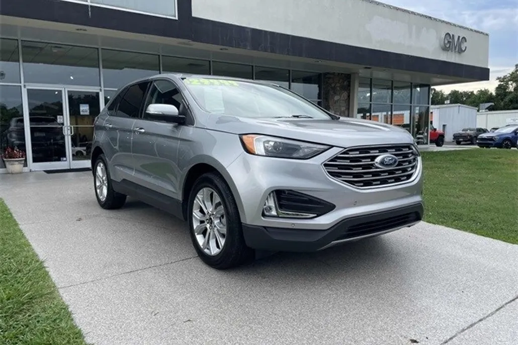 2024 Ford Edge Titanium photo 1