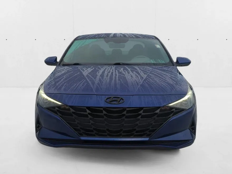2021 Hyundai Elantra SEL photo 1