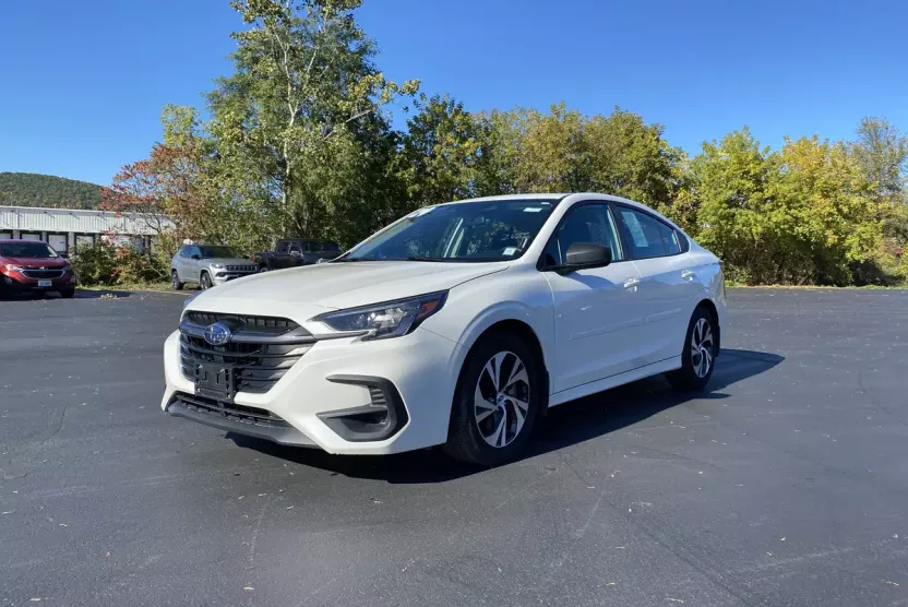 2024 Subaru Legacy Base photo 1