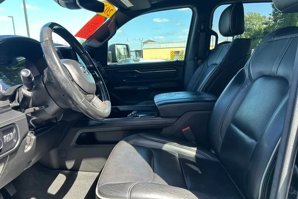 2022 Ram 1500 Limited photo 1