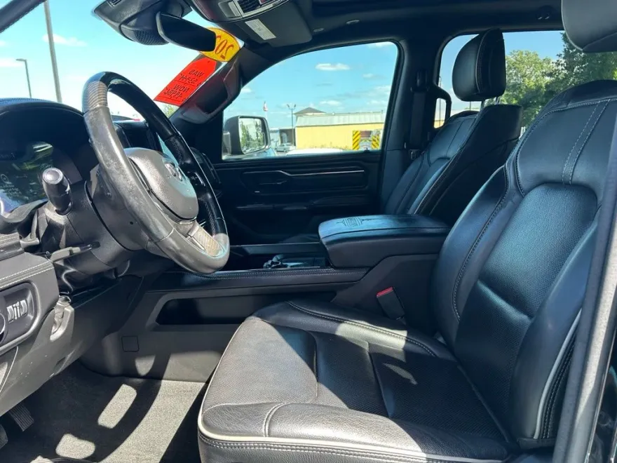 2022 Ram 1500 Limited photo 1