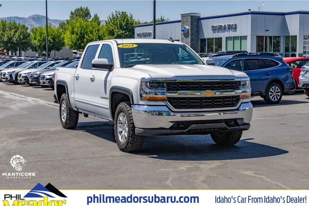 2018 Chevrolet Silverado LT photo 1