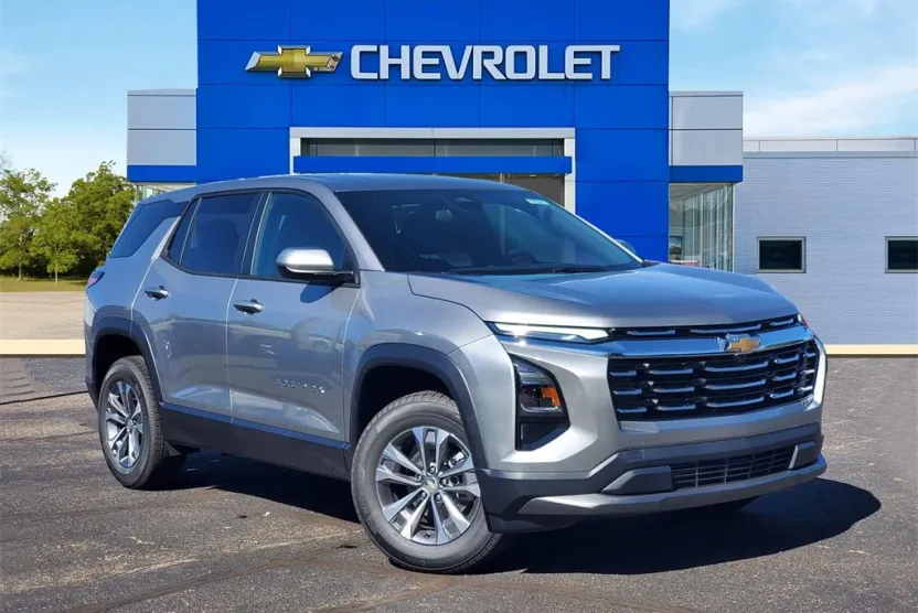 2026 Chevrolet Equinox LT photo 1