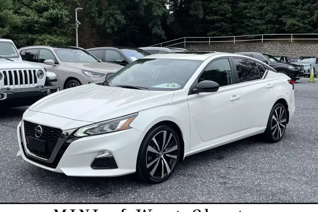 2019 Nissan Altima 2.5 SR photo 1