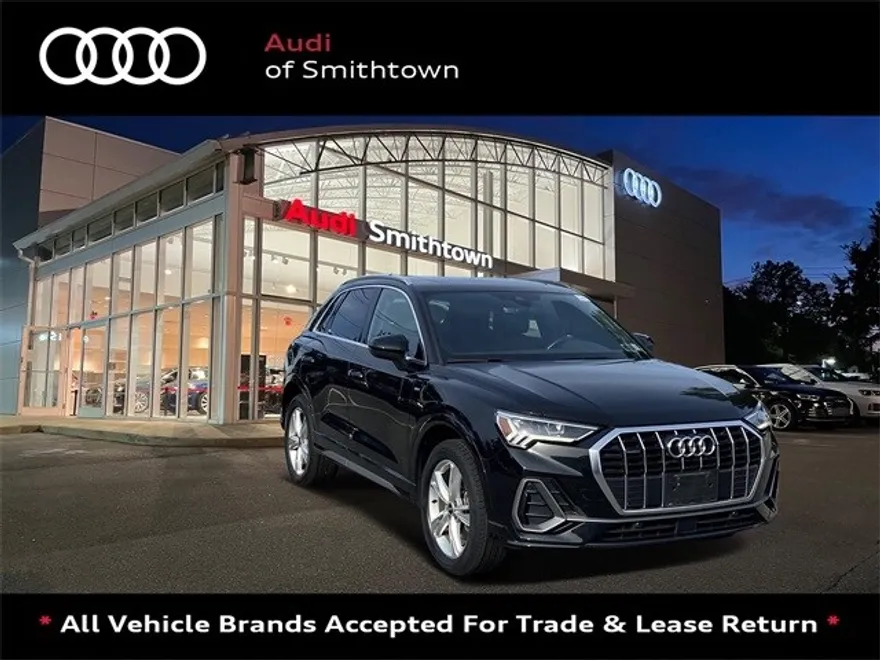 2023 Audi Q3 45 TFSI S line Premium photo 1