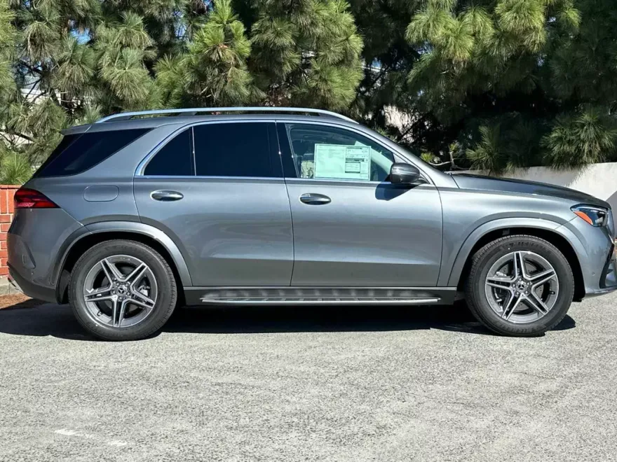 2026 Mercedes Benz GLE 450 4MATIC photo 1
