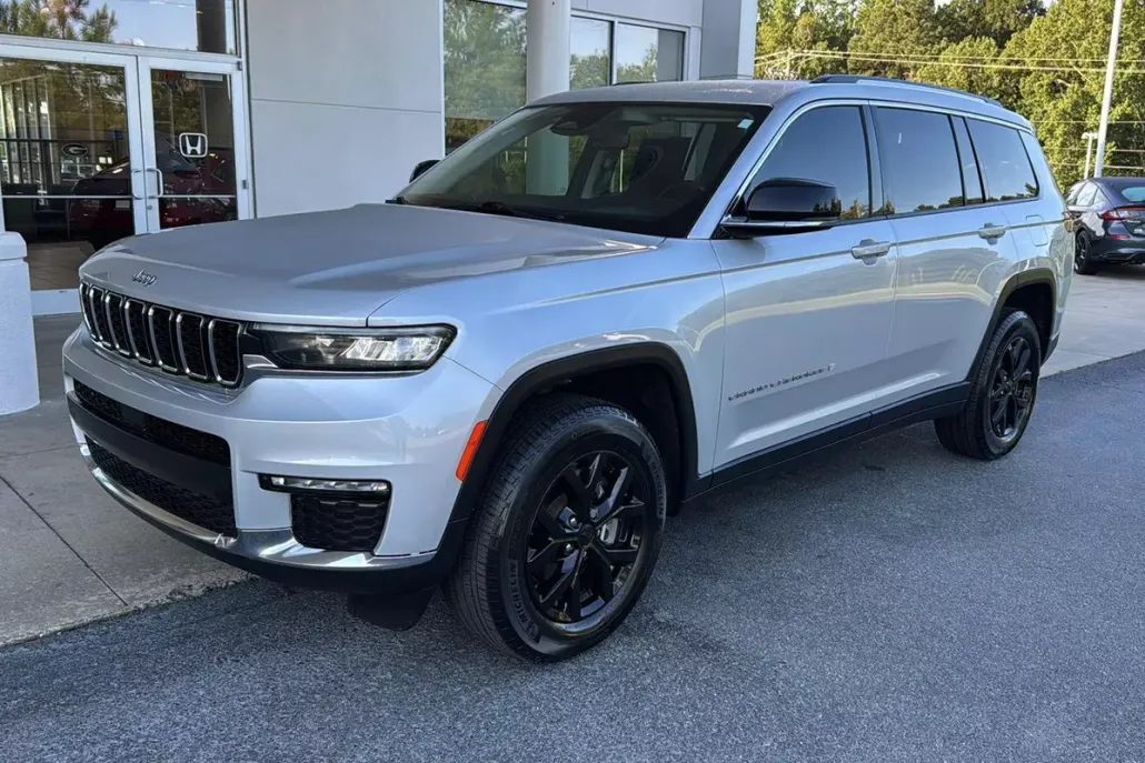 2021 Jeep Grand Cherokee Limited photo 1