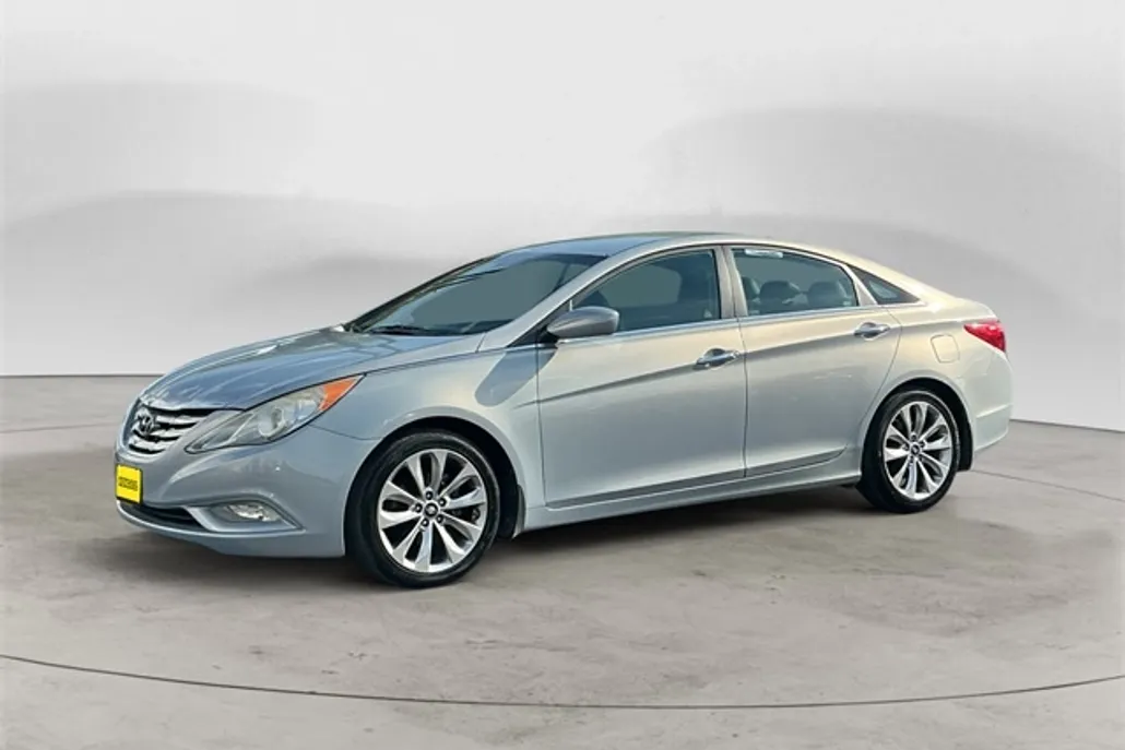2012 Hyundai Sonata SE photo 1