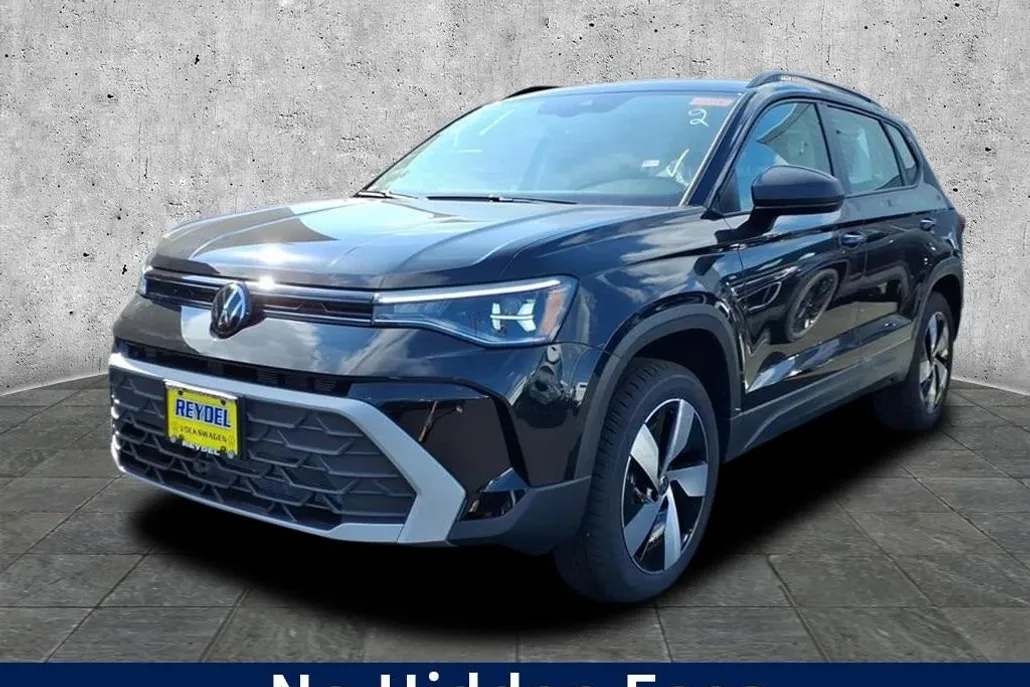 2025 Volkswagen Taos S photo 1