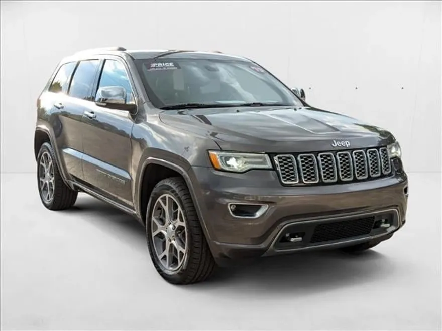 2019 Jeep Grand Cherokee Overland photo 1