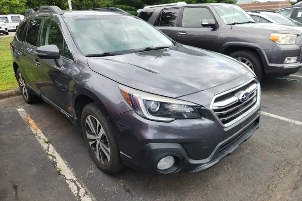 2019 Subaru Outback Limited photo 1