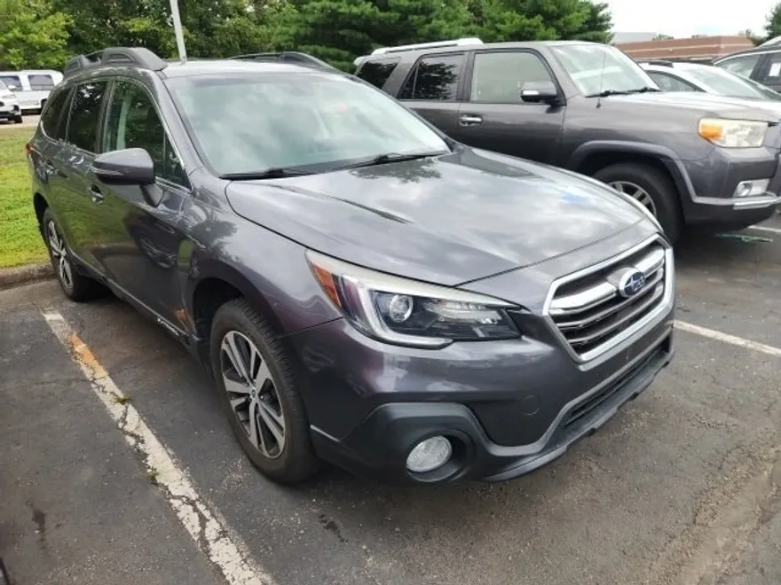 2019 Subaru Outback Limited photo 1