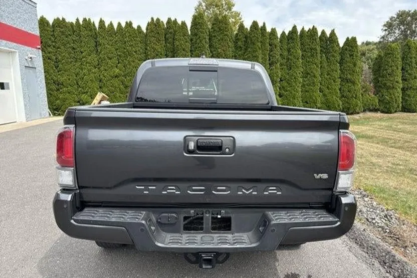 2023 Toyota Tacoma 4x4 TRD Double Cab V6 photo 1