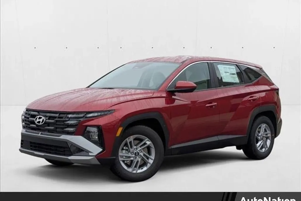 2025 Hyundai Tucson SE photo 1