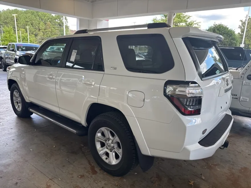 2023 Toyota 4Runner SR5 Premium photo 1