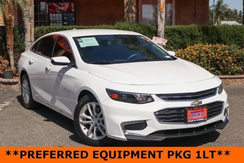 2018 Chevrolet Malibu 1LT photo 1