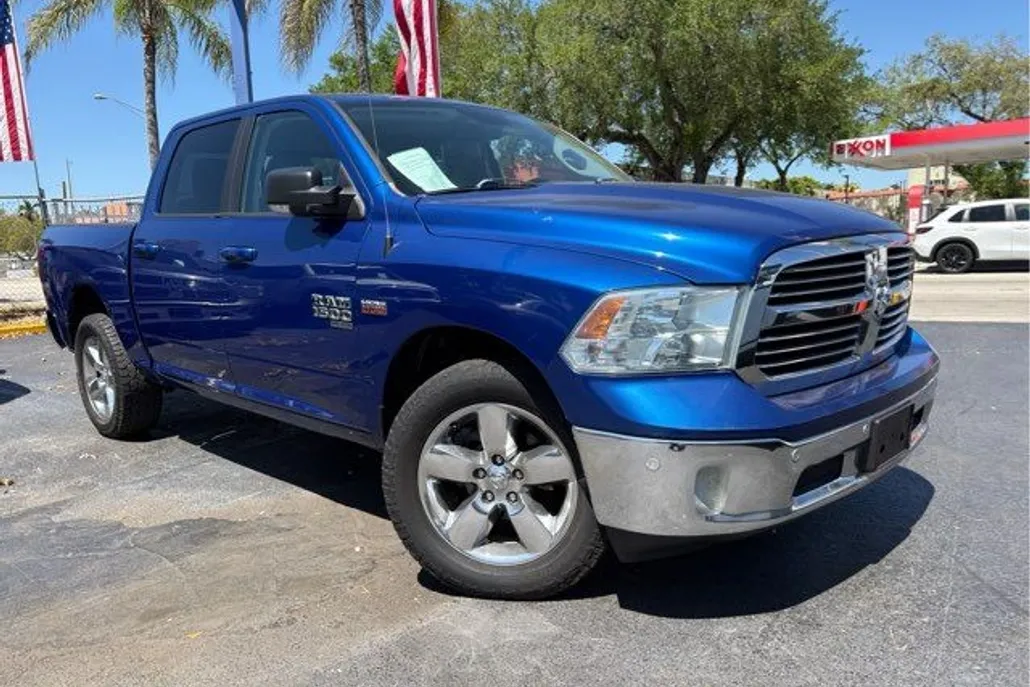 2019 Ram 1500 Classic SLT photo 1