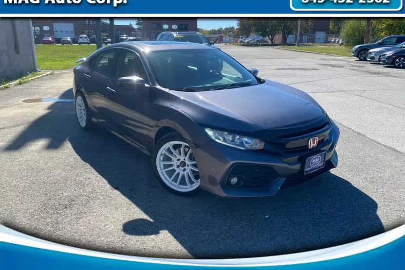 2018 Honda Civic Si photo 1