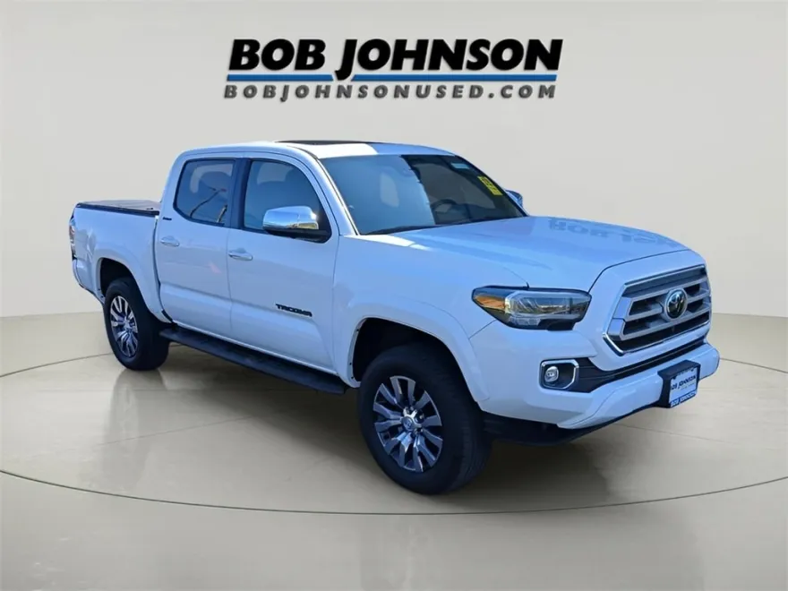2023 Toyota Tacoma Limited V6 photo 1